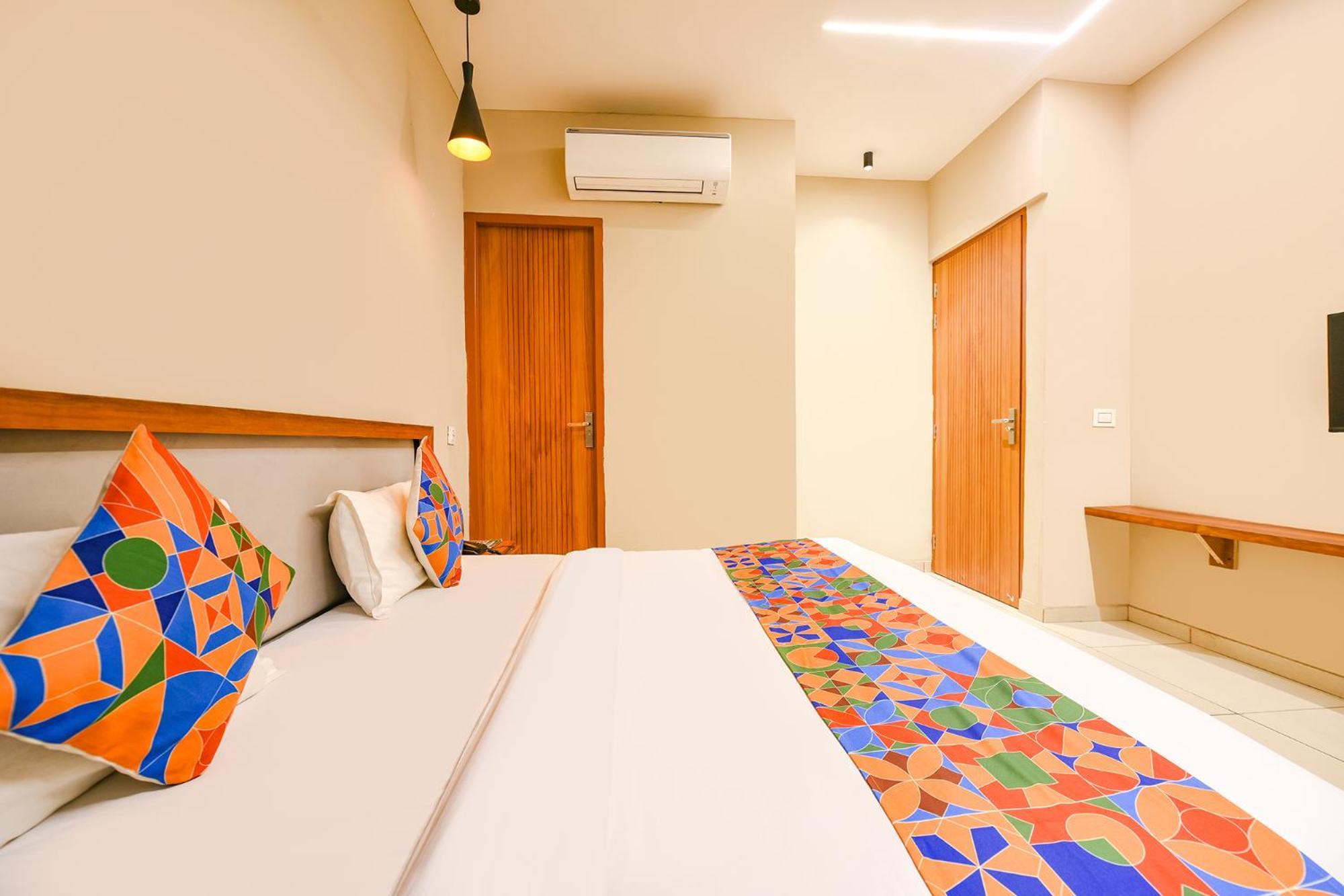 Fabhotel Dc Premium Zirakpur Экстерьер фото