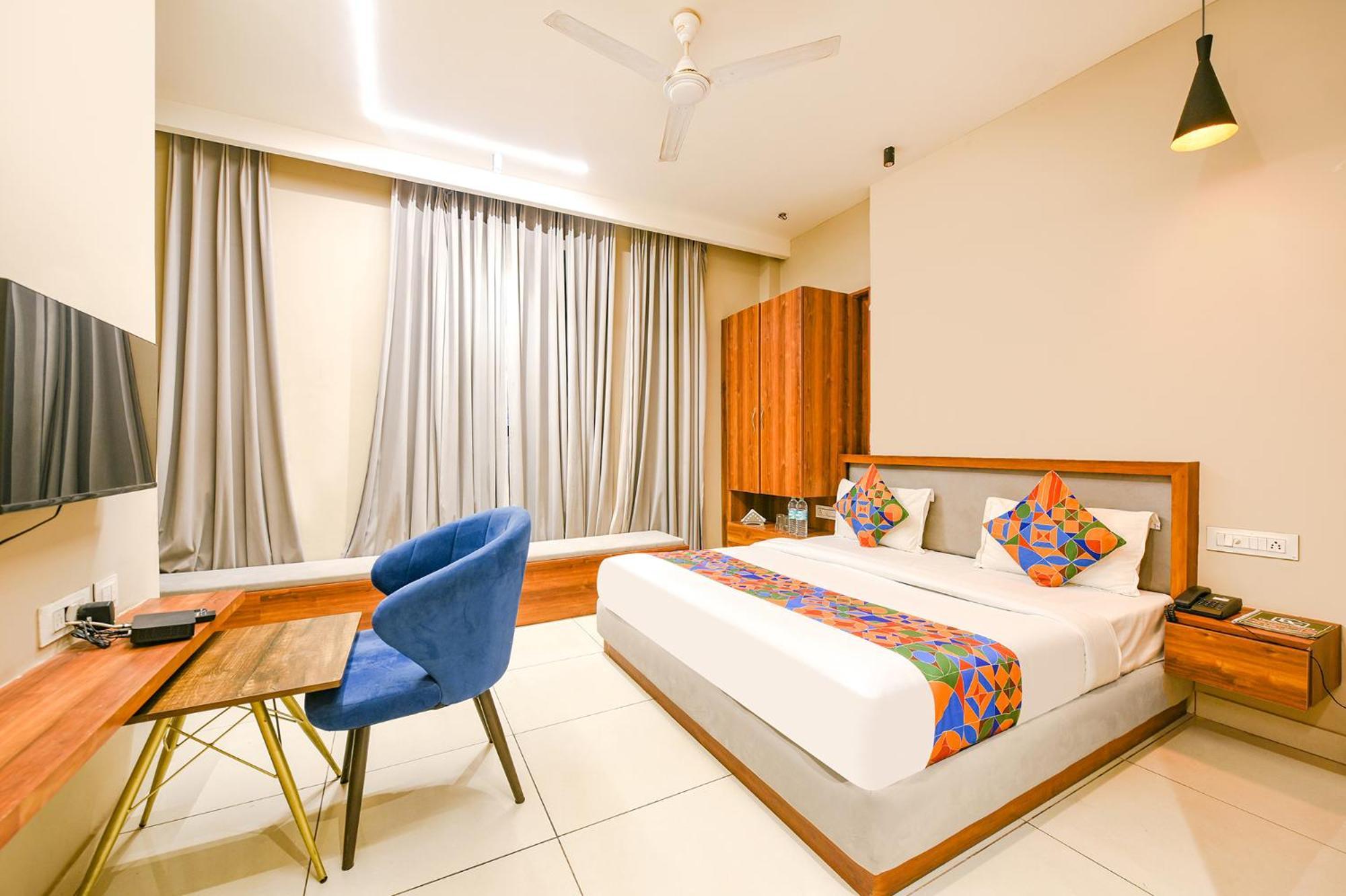 Fabhotel Dc Premium Zirakpur Экстерьер фото